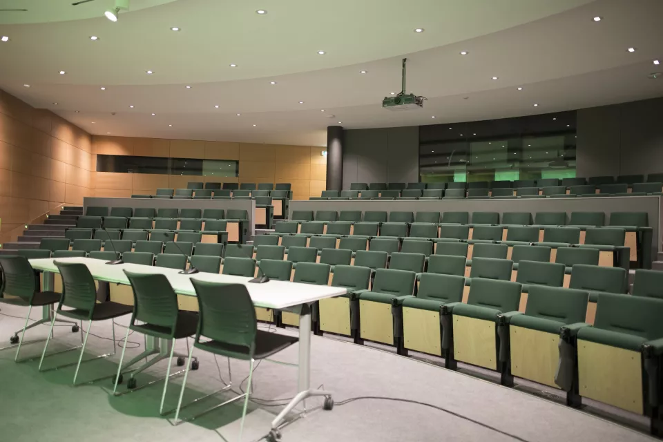 location d'un auditoire à Bouge