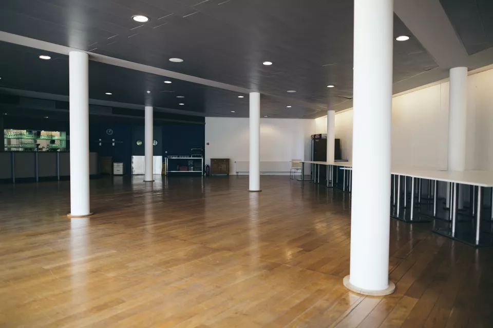 location hall de réception à Bouge